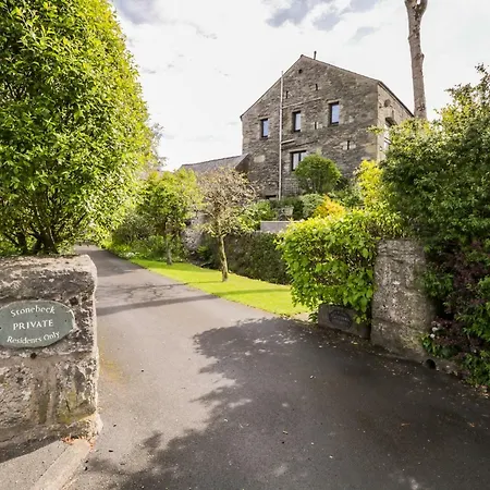 The Old Apple Barn * Grange-over-Sands